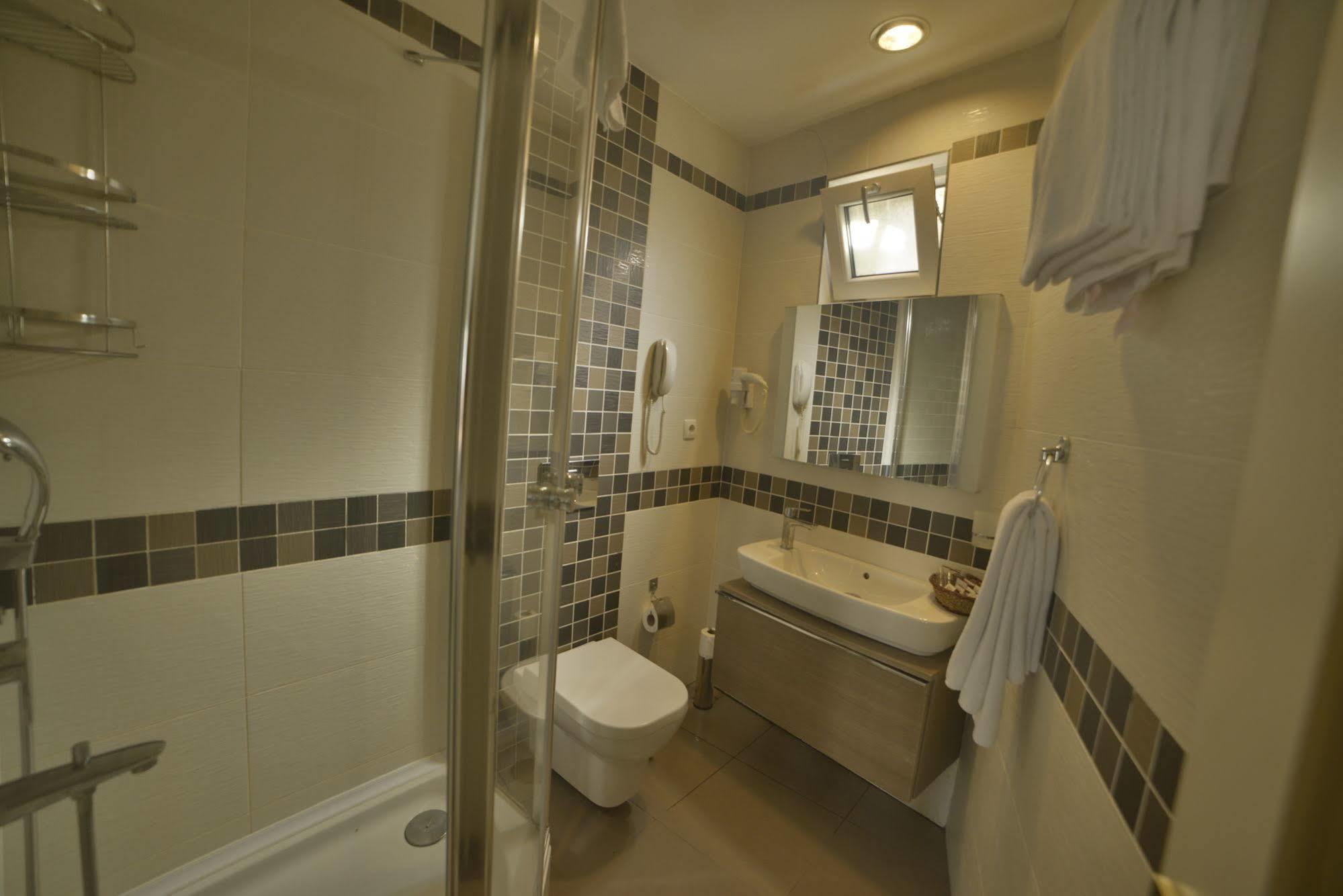 Отель Sarnic Premier 4*